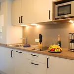 1-241a, Seeseite, Haus Metropol, 10etage