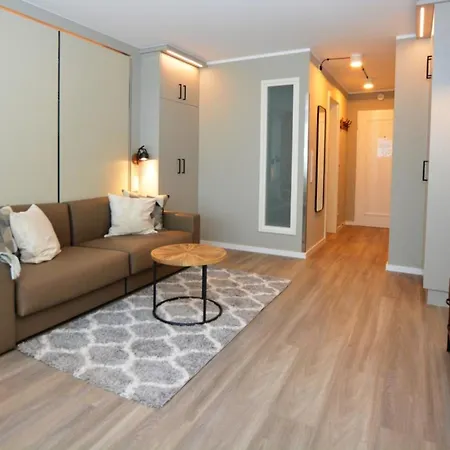 1-241a, Seeseite, Haus Metropol, 10etage Apartment
